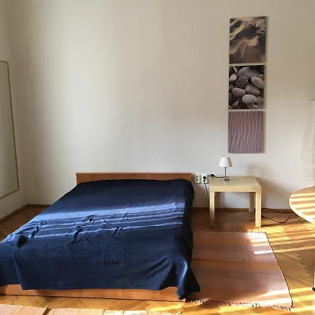 Tagas Csaladi Apartman Segedín